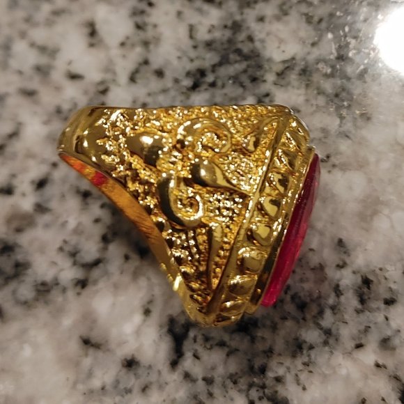 Men's pinky signet ring. Size 7 - Picture 3 of 16